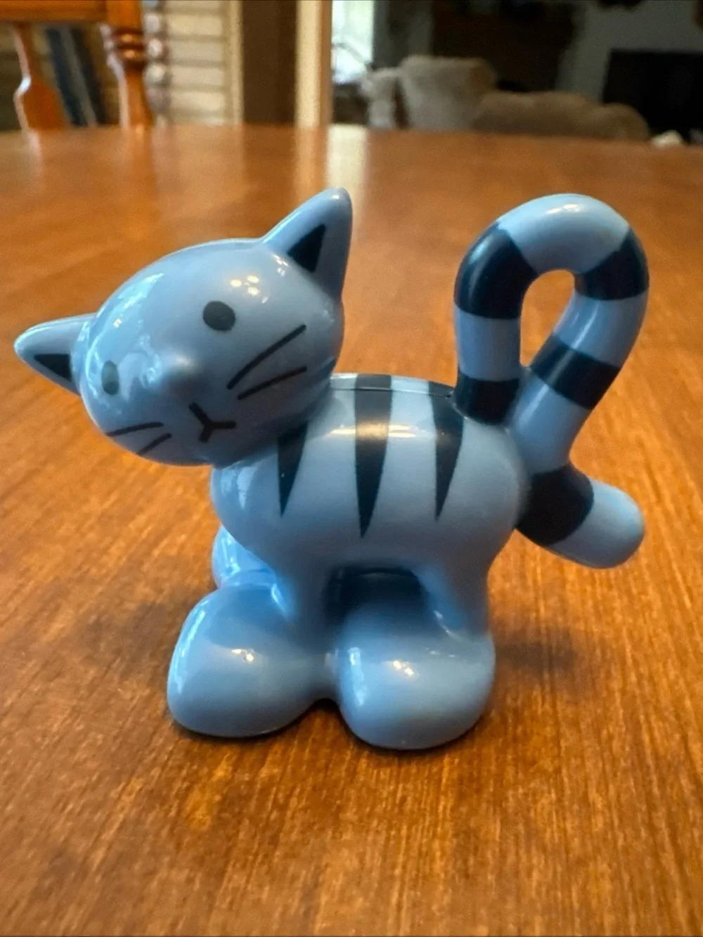 Lego duplo Pilchard, the blue cat from Bob the builder replacement